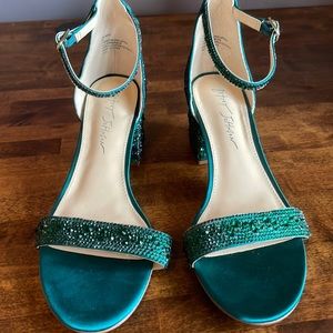 Blue by Betsey Johnson Mari Heeled Sandal Emerald 8M